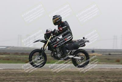 media/Nov-30-2025-TrackDaz (Sun) [[d8b22663df]]/B Group/Session 5 (Wheelie Bump)/